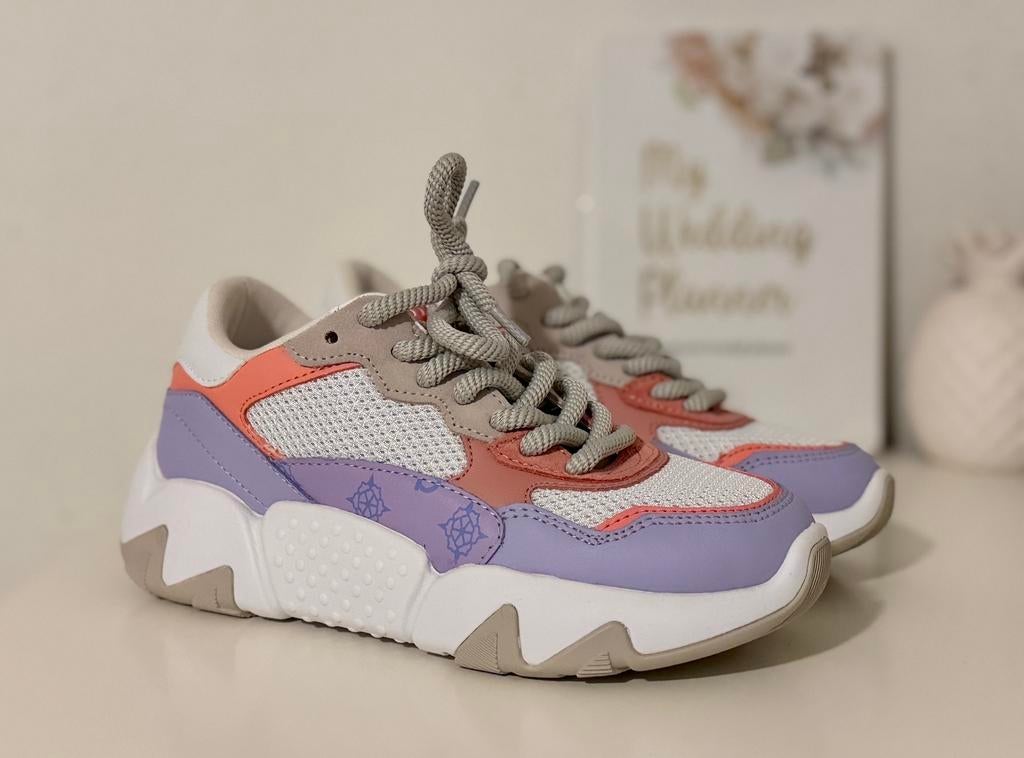 Guess sneakers (NIEUW) - maat 37, Ophalen, Nieuw, Sneakers