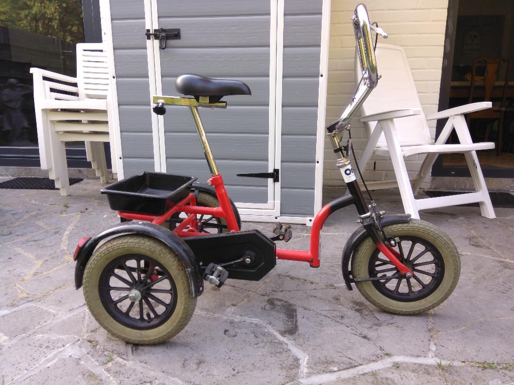 vélo tricycle 8/12 ans, Vélos & Vélomoteurs, Enlèvement ou Envoi, Utilisé, Vermeiren, Siège réglable