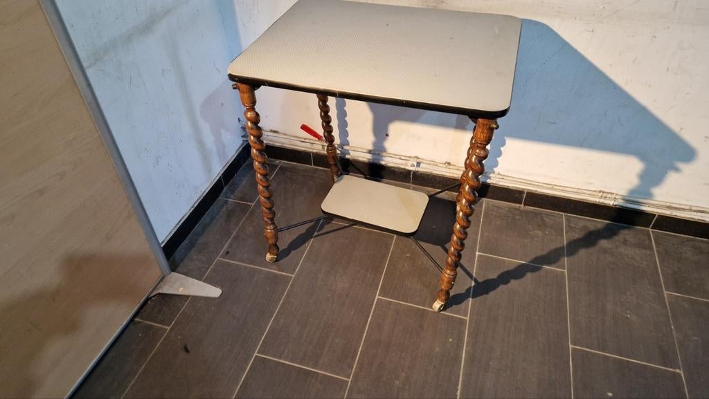 Desserte meuble TV vintage années 1950 formica et roulettes, Maison & Meubles, Enlèvement ou Envoi, Comme neuf