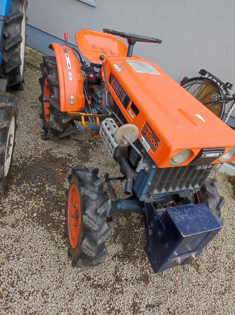 Mini tractor, Zakelijke goederen, Ophalen