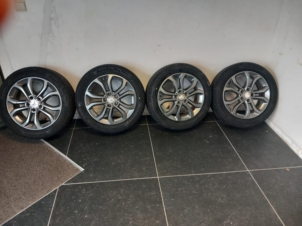 Ensemble de jantes Mercedes de 17 pouces avec pneus d'hiver, Enlèvement, Pneus hiver, Jante(s)