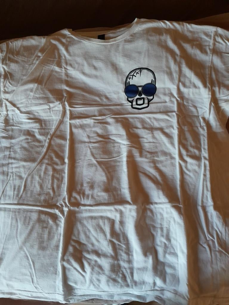 T-shirt Dennis black magic, Wit, Nieuw, Overige maten, Ophalen of Verzenden