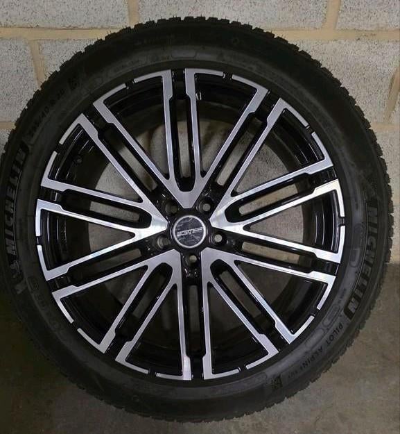 GMP Italia Targa S Noir poli Porsche Macan 20", Autos : Pièces & Accessoires, Pneus et Jantes, Pneus hiver, 265 mm, Enlèvement