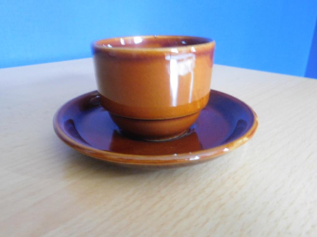 Tasse et sous-tasse FINA, Maison & Meubles, Cuisine | Vaisselle, Enlèvement ou Envoi, Neuf