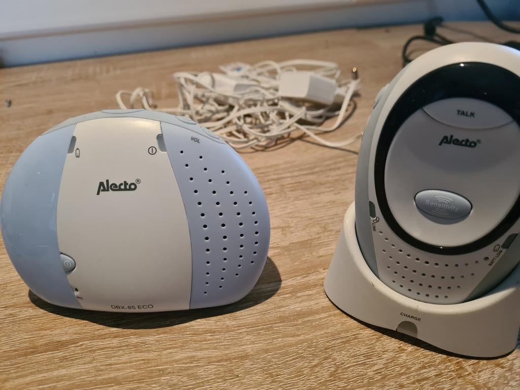 Babyfoon Alecto Dbx .85 Eco, Kinderen en Baby's, Babyfoons, Ophalen, Zo goed als nieuw, 250 meter of meer, Terugspreekfunctie