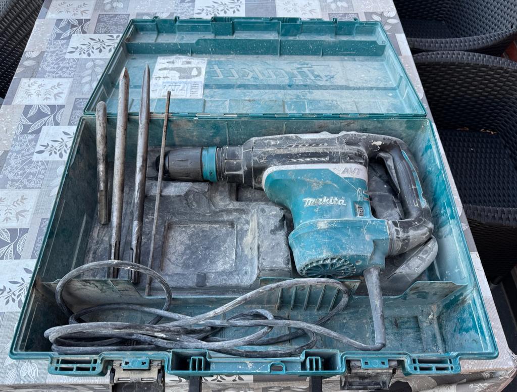Makita HR4013C ️ SDS-Max combihamer/breekhamer professioneel, Doe-het-zelf en Bouw, Gereedschap | Boormachines, Ophalen, Zo goed als nieuw