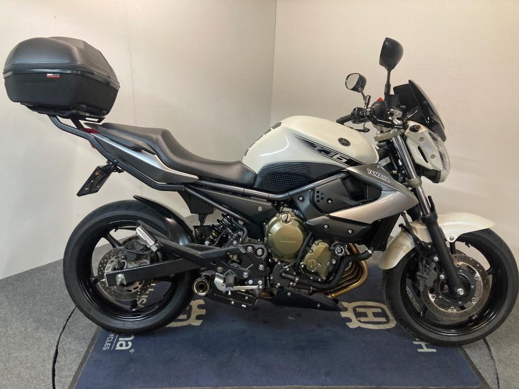 Yamaha XJ 6 MY'09 réf. LS 3222, Motos, Entreprise, Plus de 35 kW, Échappement sport, 4 cylindres