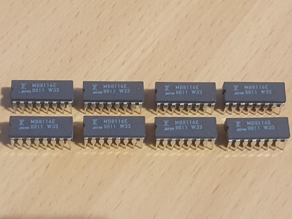 Vintage RAM Fujitsu MB8116E ( 4116 ) Ceramic, Computers en Software, Vintage Computers, Ophalen of Verzenden, Apple