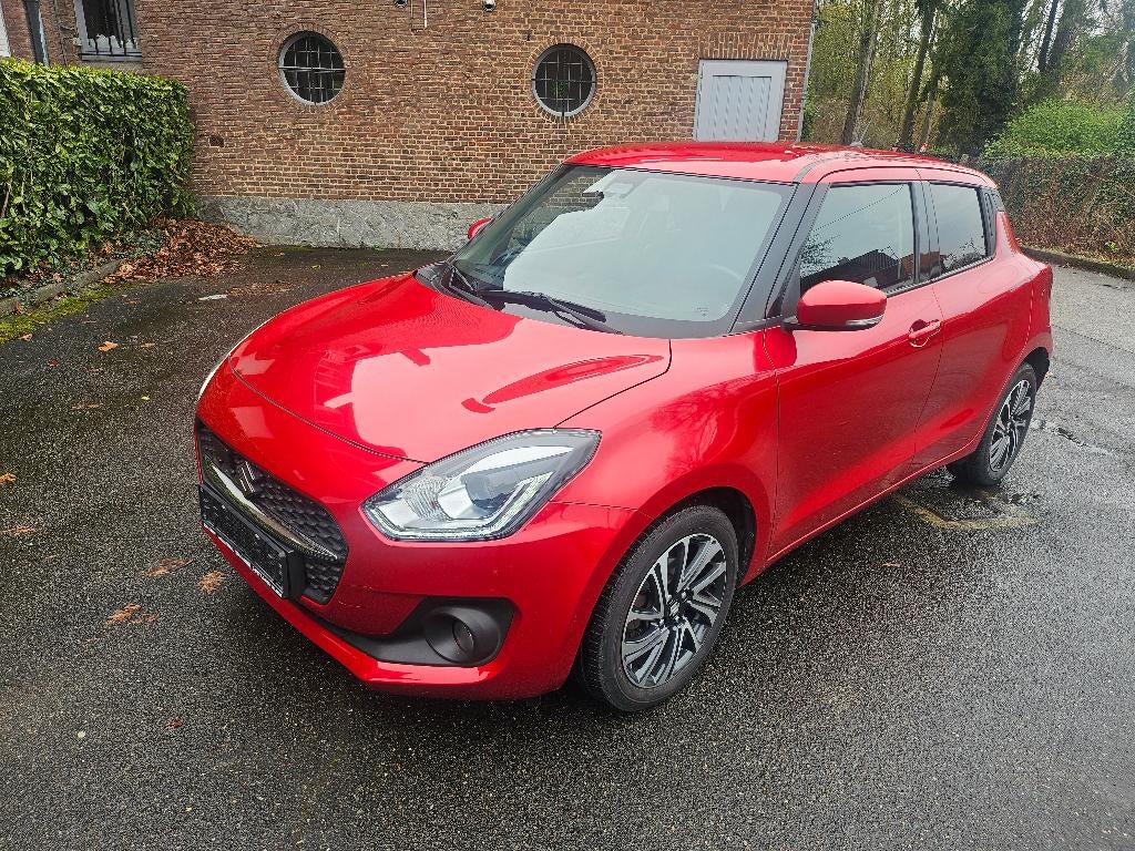SUZUKI SWIFT AUTOMATIQUE, Auto's, Suzuki, Stof, 4 cilinders, Swift, Bedrijf