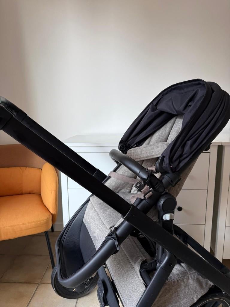 Dubatti One 2-in-1 kinderwagen – taupe/zwart, Kinderen en Baby's, Buggy's, Ophalen, Zo goed als nieuw, Maxi-Cosi, Regenhoes