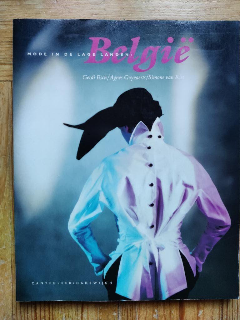 Mode in de lage landen België, Livres, Mode, Mode en général, Enlèvement ou Envoi, Gerdi Esch/Agnes Goyvaerts/Simone van Riet