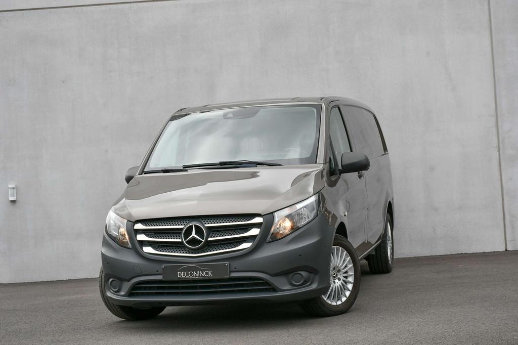 Mercedes-Benz Vito CAMERA*LEDER*NAVI*LANE ASSIST*AIRCO*TREKH, Auto's, Bestelwagens en Lichte vracht, Voorwielaandrijving, 4 deurs