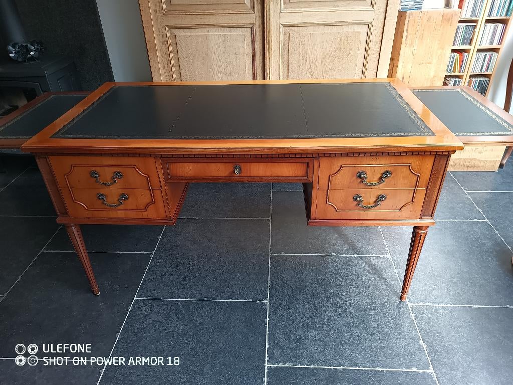 bureau  met lederen blad, Ophalen