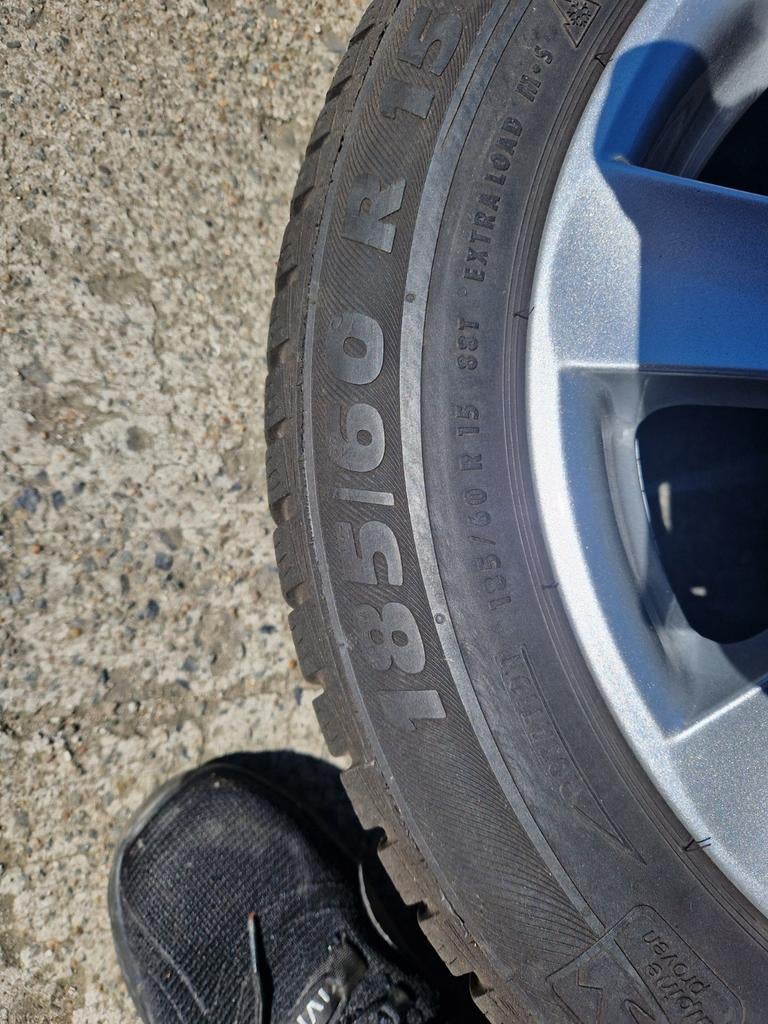 aluminium velgen + winterbanden 185/60 R15, Ophalen