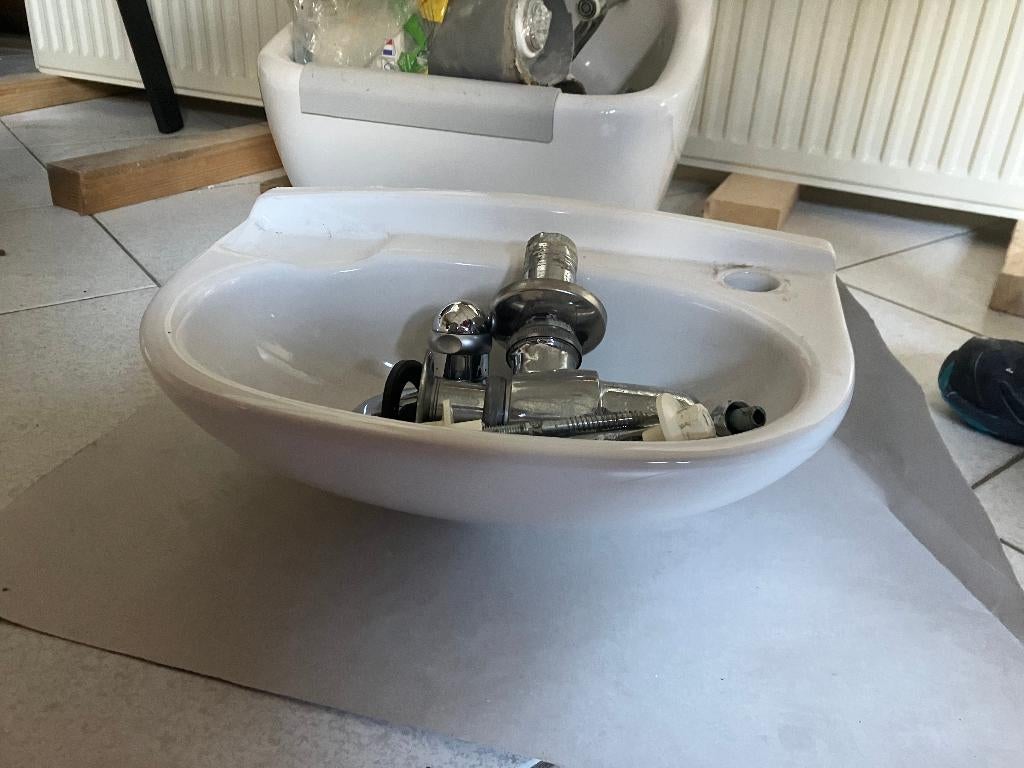 Witte handwasser / wasbakje toilet / Wastafeltje, Doe-het-zelf en Bouw, Sanitair, Ophalen, Gebruikt, Wastafel
