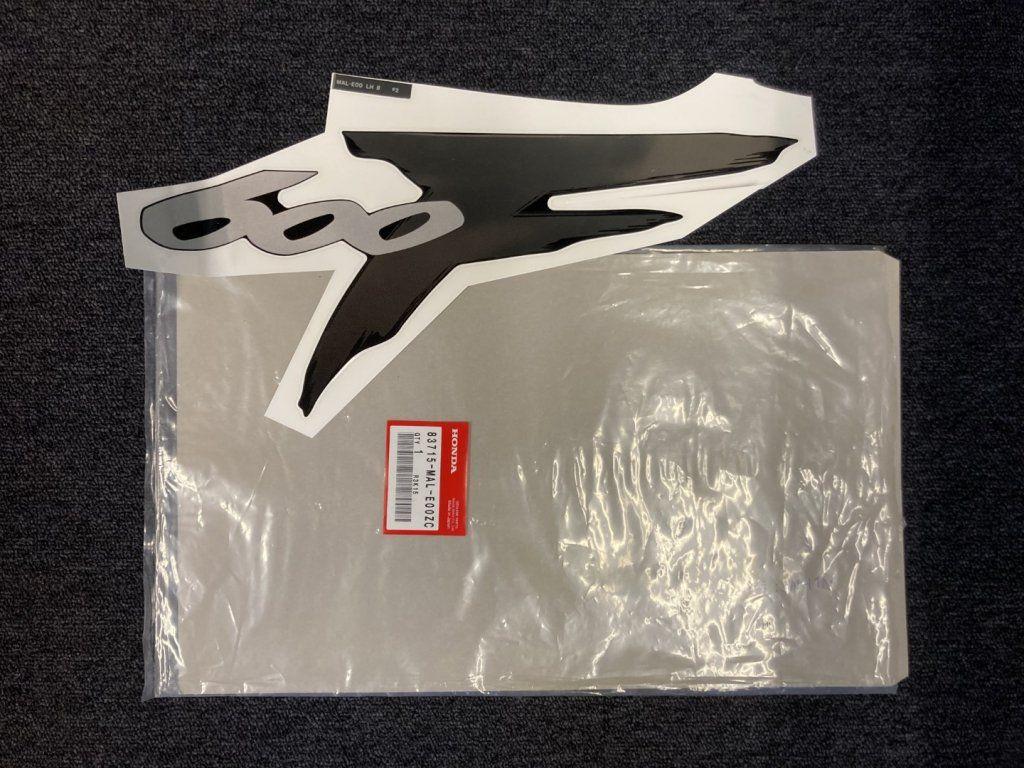 CBR600F 1997 1998 PC31 sticker kontdeel links nieuw, Motos, Pièces | Honda, Neuf, Enlèvement ou Envoi