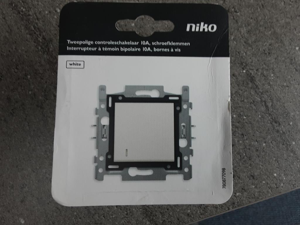dubbelpolige controleschakelaar met led  ”Niko” nieuw, Doe-het-zelf en Bouw, Ophalen of Verzenden, Nieuw, Schakelaar