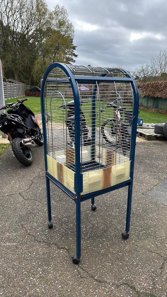 Papagaaien hok, Dieren en Toebehoren, Ophalen, Gebruikt, Metaal, Vogelkooi