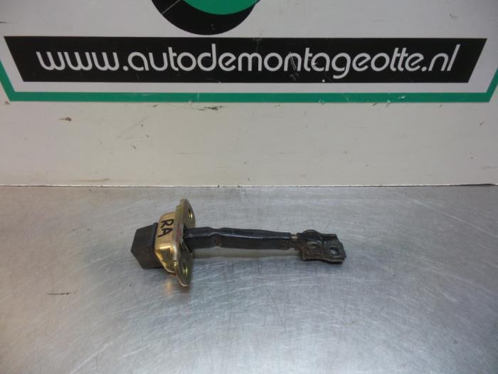 Butée 4portes arrière droite d'un Mitsubishi Space Wagon (, -, Utilisé, Mitsubishi, -