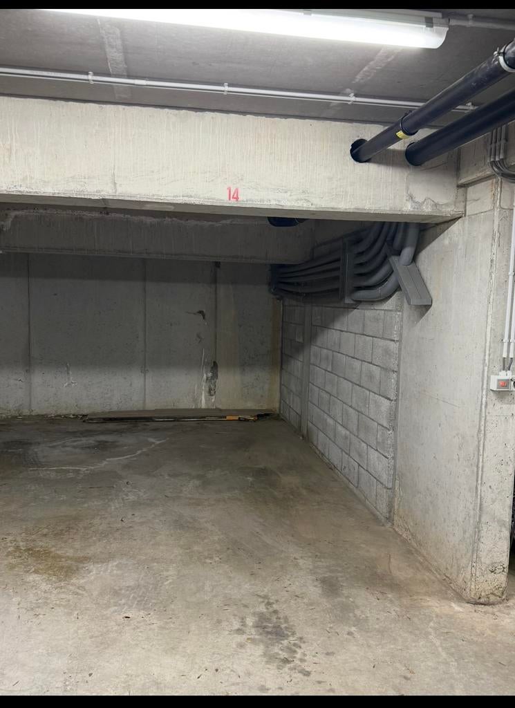 Ondergrondse staanplaats te koop in Dentergem, Immo, Garages en Parkeerplaatsen, Provincie West-Vlaanderen