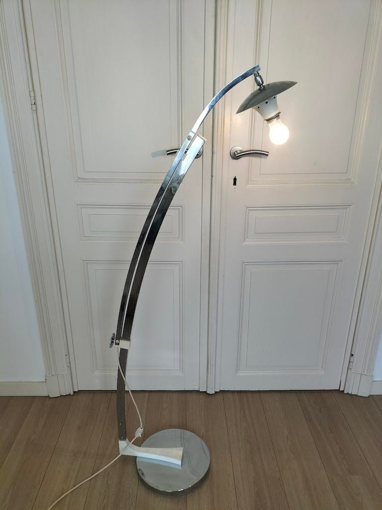 -Lampadaire Goffredo Reggiani 1970
--Goffredo Reggiani-lamp, Enlèvement