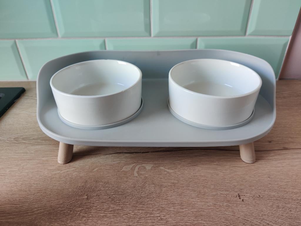 Dubbele voerbak op pootjes, voor kat of hond, Dieren en Toebehoren, Ophalen, Ergonomisch, Gebruikt