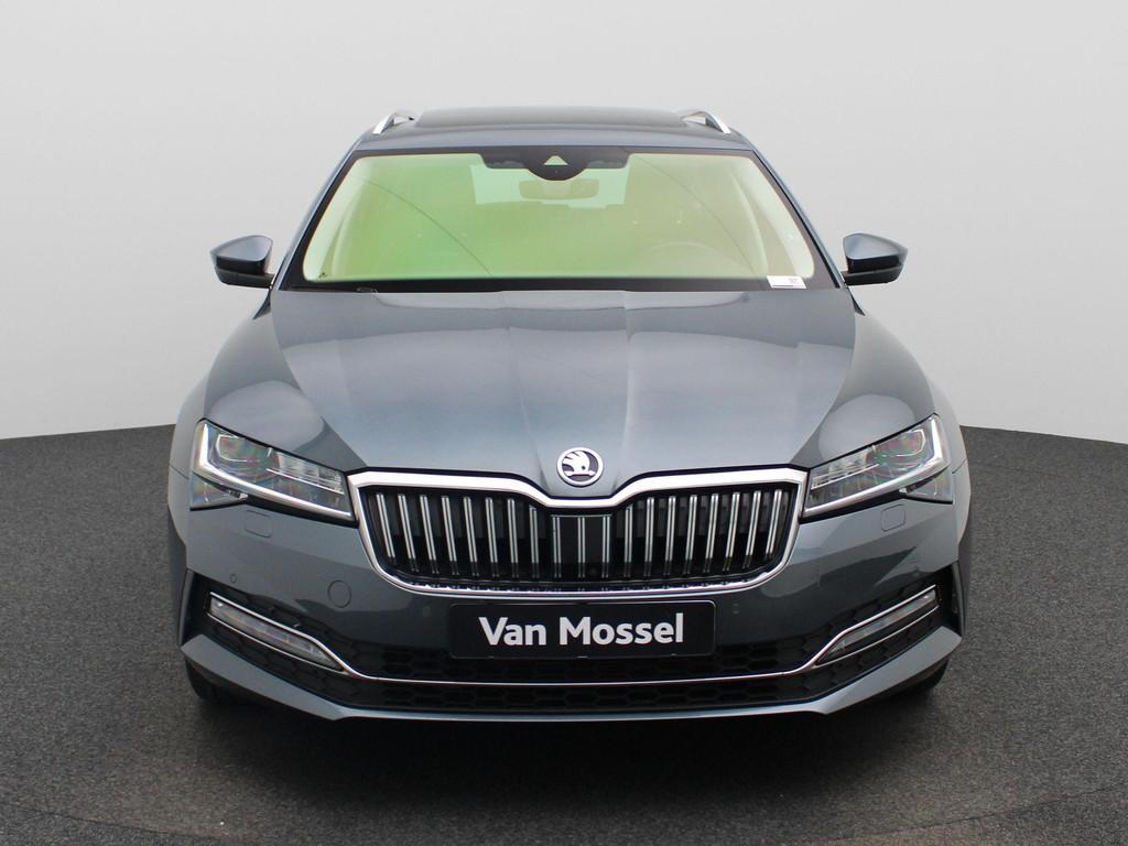 Skoda Superb Combi 2.0 CRTDI 110kW L&K, Autos, Skoda, Argent ou Gris, Entreprise, 2000 kg, Noir