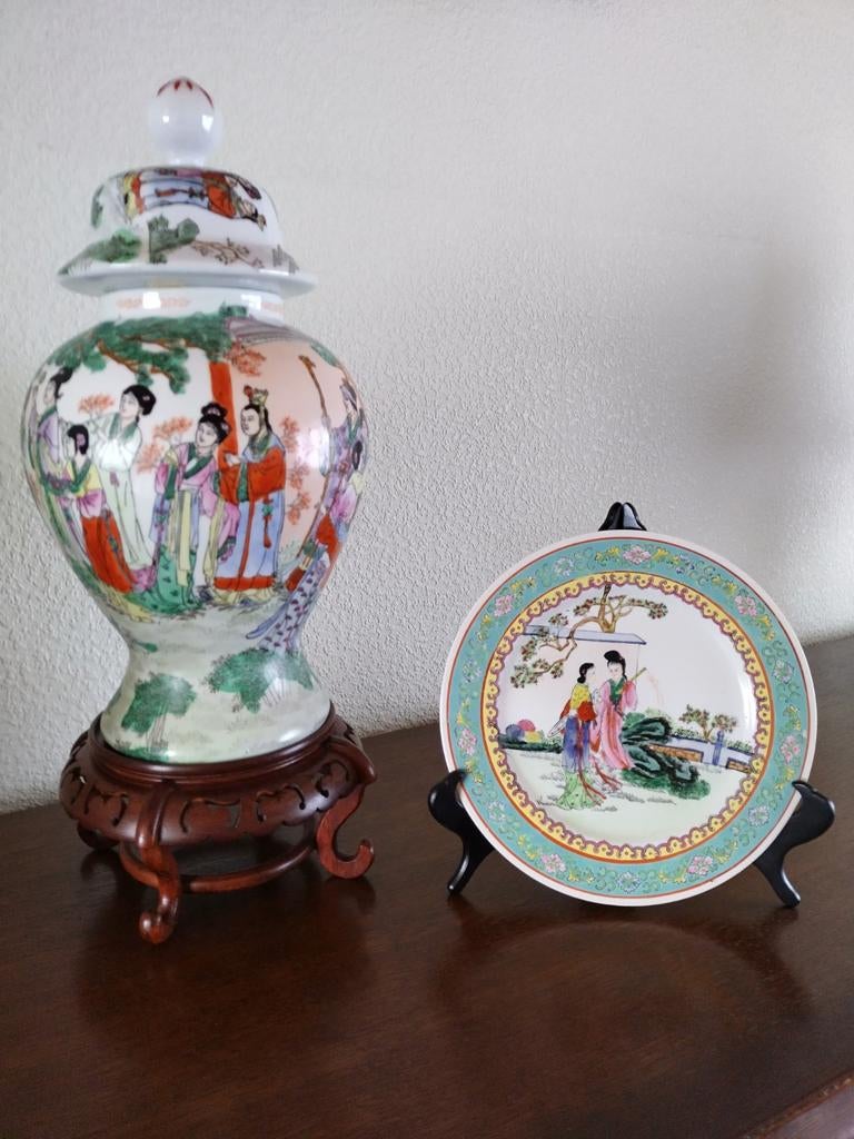 Chinese vaas met bord, Antiek en Kunst, Ophalen
