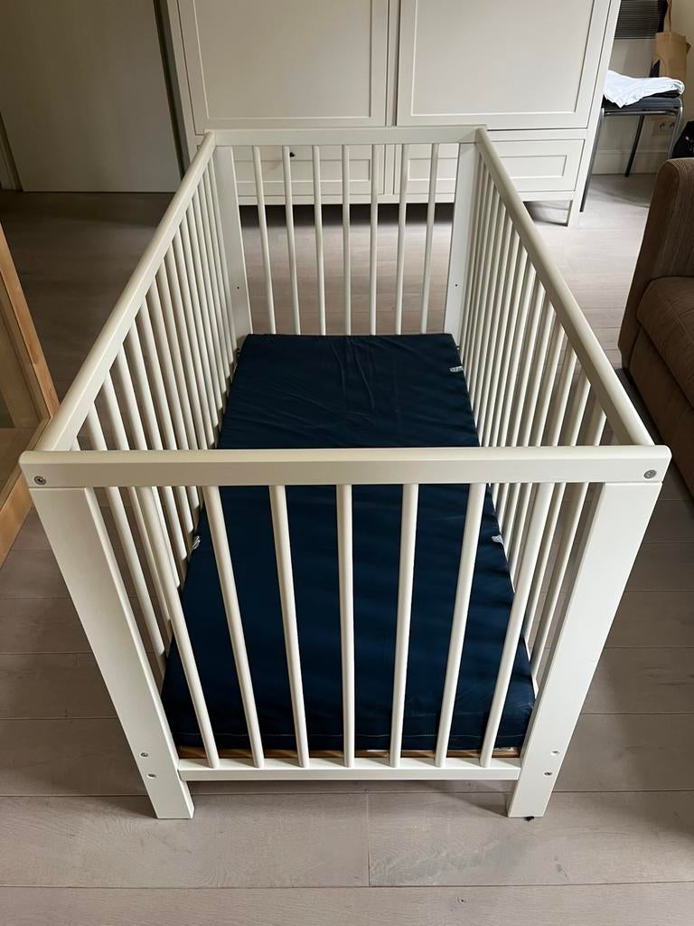 Ikea Gulliver babybed met matras (2x), Enfants & Bébés, Parcs, Comme neuf, Enlèvement