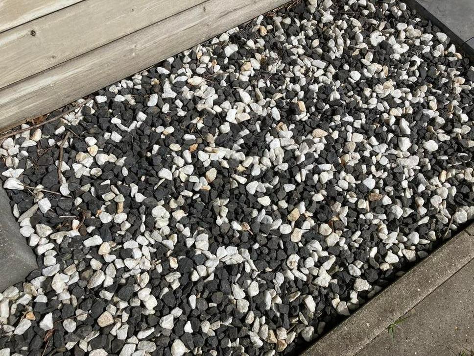 Zwart wit grind, Tuin en Terras, Ophalen, Zo goed als nieuw