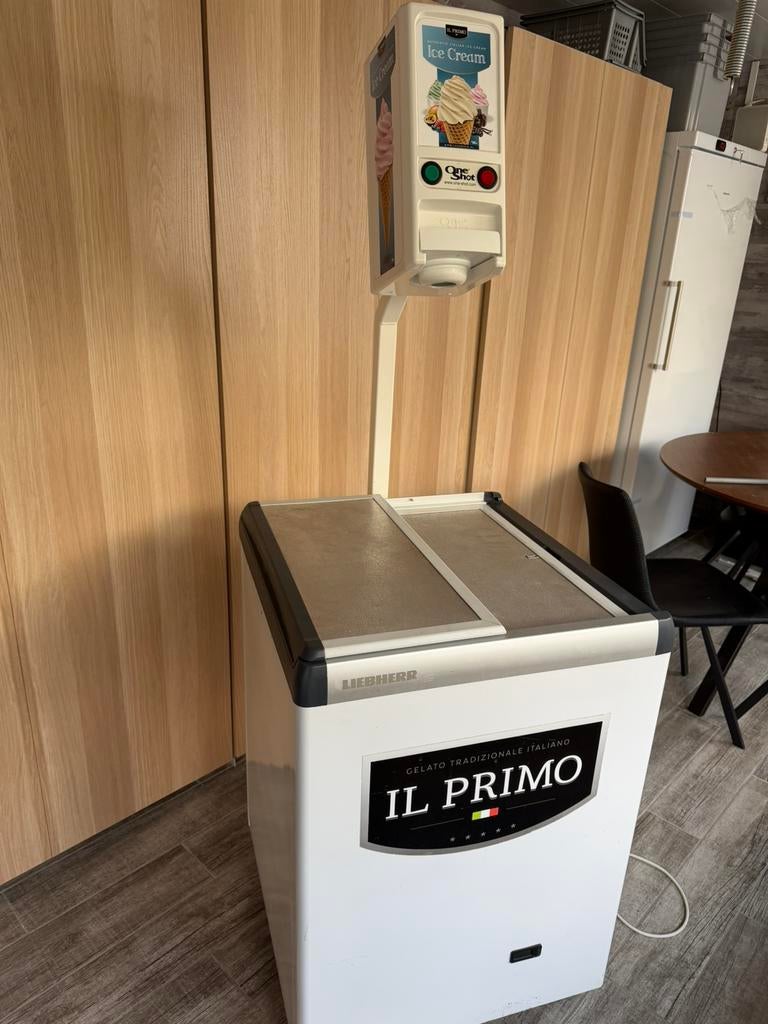 Ijsmachine one shot Il primo, Ophalen