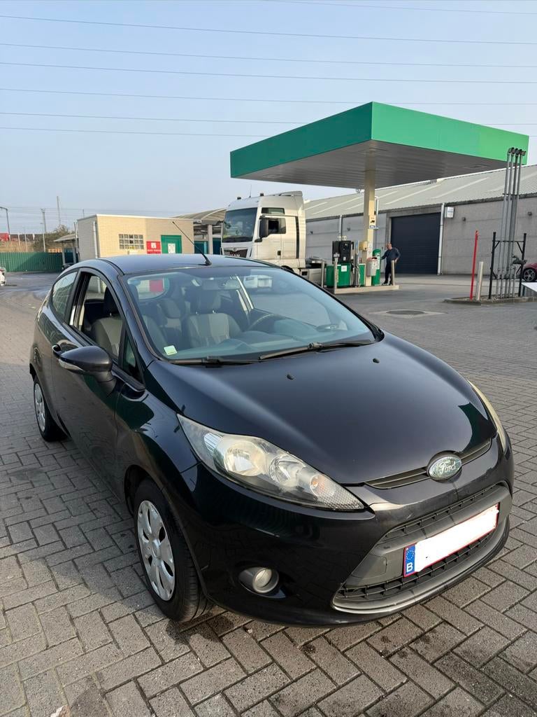 Ford Fiesta, Auto's, Voorwielaandrijving, Stof, 4 cilinders, Zwart