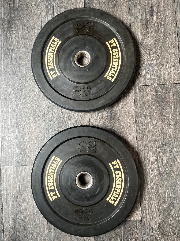 PT Essentials bumper plates + halterstang, Ophalen, Zo goed als nieuw, Benen, Halterschijven
