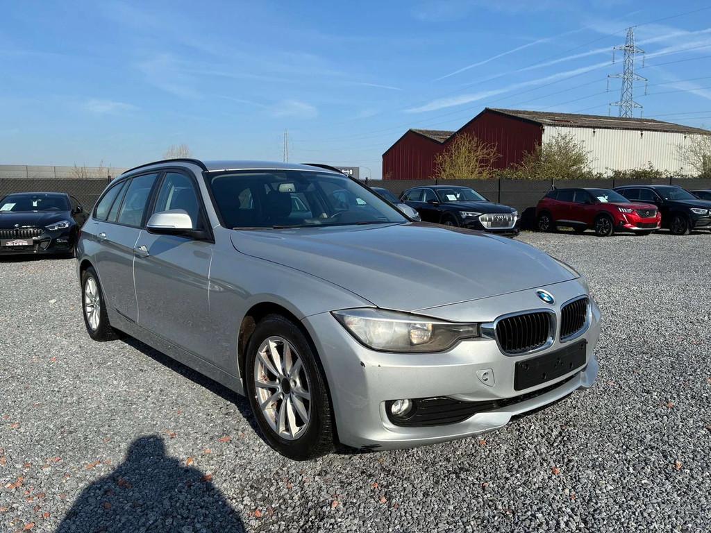 BMW 3 Serie 318 Touring 318 d (bj 2014), Auto's, Euro 5, Zwart, 4 cilinders, Leder