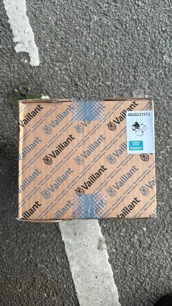 Vaillant pomp chaudire 0020231972 neuf, Enlèvement ou Envoi, Comme neuf