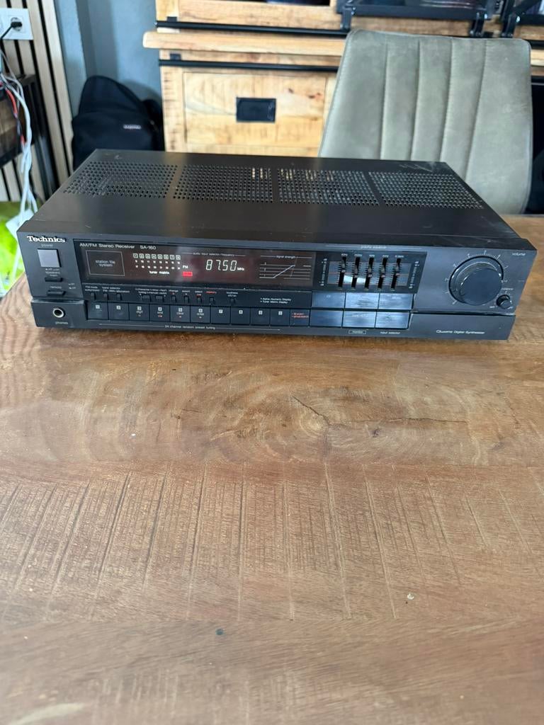 Technics SA-160 tuner versterker receiver equalizer, Audio, Tv en Foto, Versterkers en Ontvangers, Ophalen of Verzenden, Zo goed als nieuw