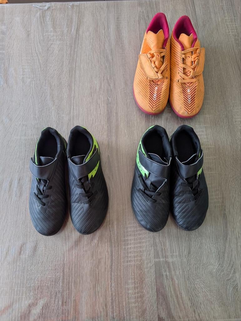 Chaussures crampons foot pointure 32 et 34, Enlèvement