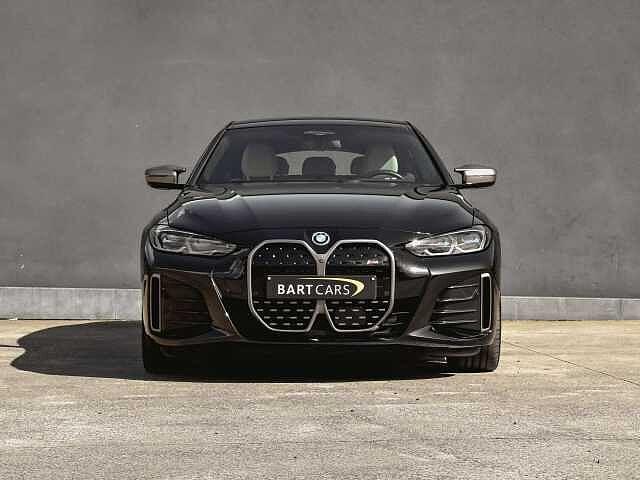 BMW i4 Gran Coupe M50 M-pakket-laserlight-360 camera, Auto's, BMW, Automaat, Parkeersensor, Zwart, https://public.car-pass.be/vhr/ec73ab31-9f09-4db1-9662-9bc44293966f