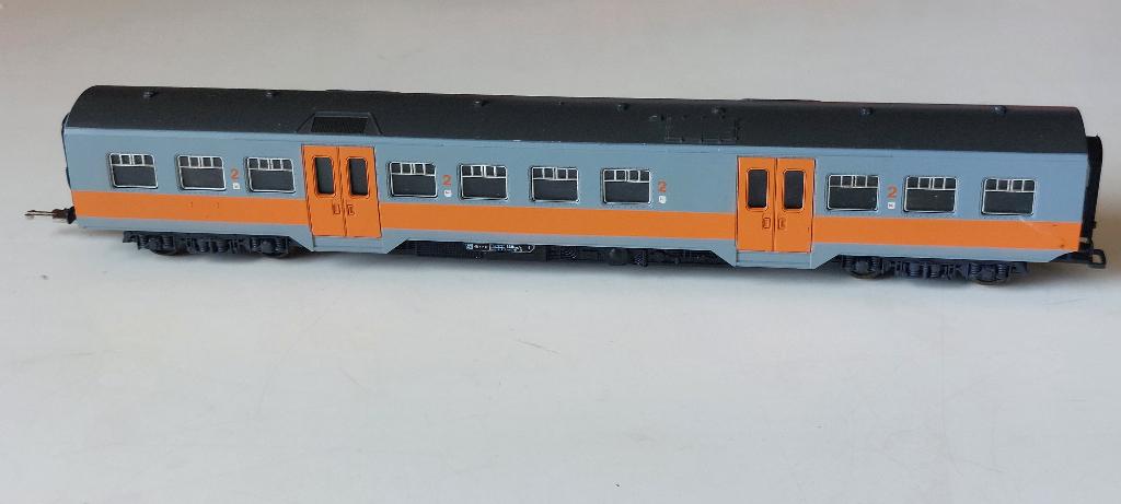 SNCB/NMBS LIMA VOITURE CENTRALE 806*HO*DC, Hobby & Loisirs créatifs, Trains miniatures | HO, Utilisé, Set de Trains, Lima, Analogique