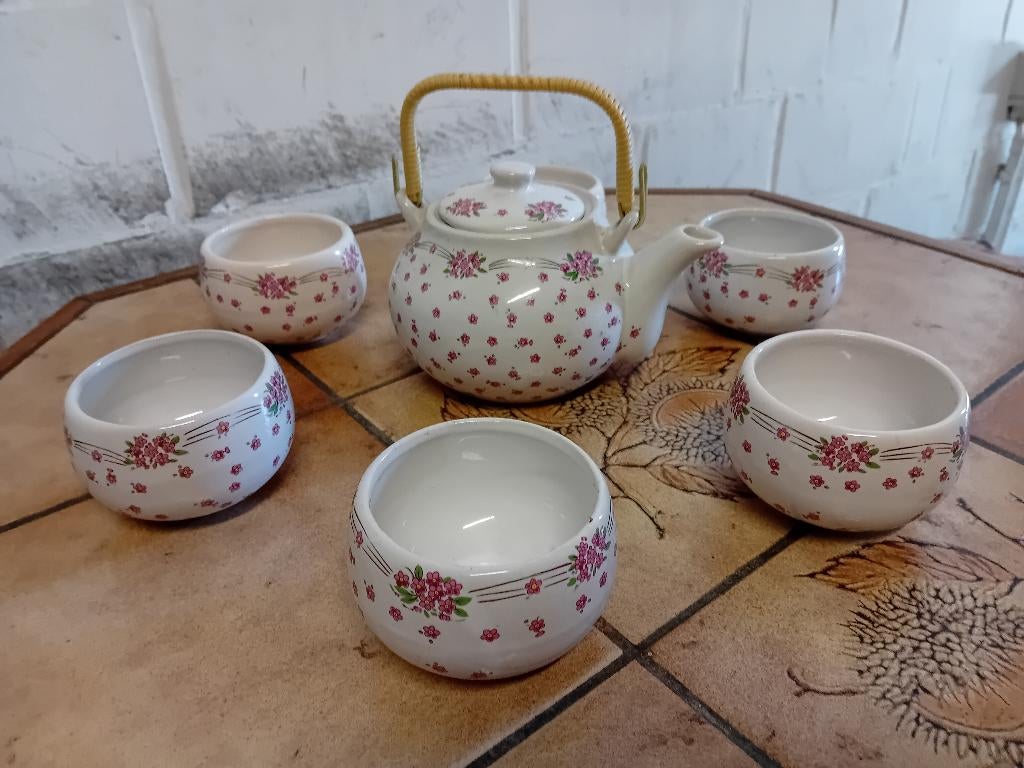 Theeset artistiek, Antiek en Kunst, Antiek | Servies compleet, Ophalen