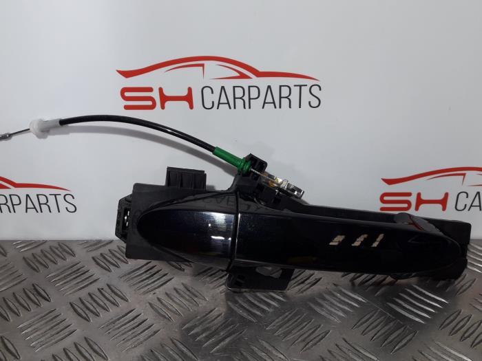 Poignée portière 4portes arrière droite d'un Ford Fiesta, Autos : Pièces & Accessoires, -, 3 mois de garantie, -, -