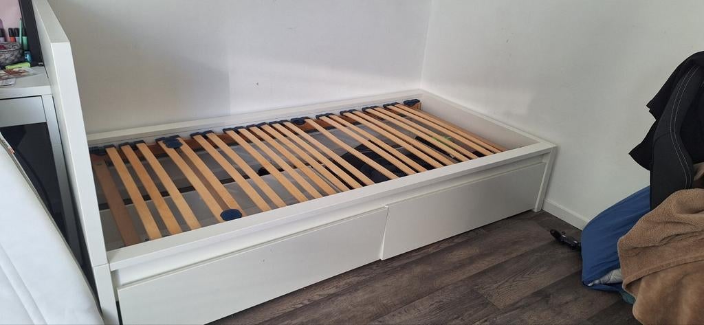 Lit 1 personne, Enlèvement