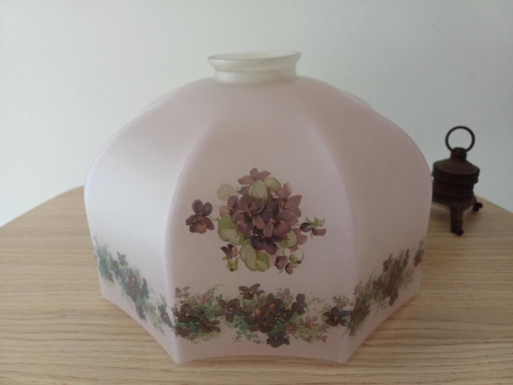 Antieke lampenkap in opalineglas met bloemenmotief, Antiek en Kunst, Ophalen