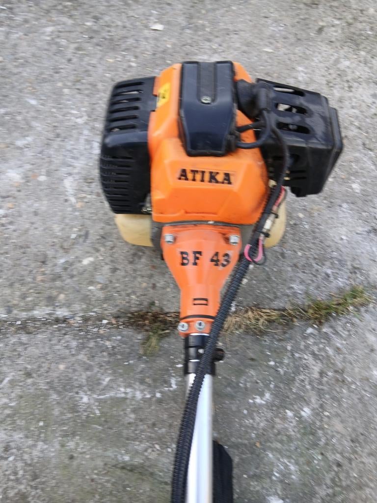 Débroussailleuse Atika, Jardin & Terrasse, Enlèvement, Utilisé, Essence, Atika