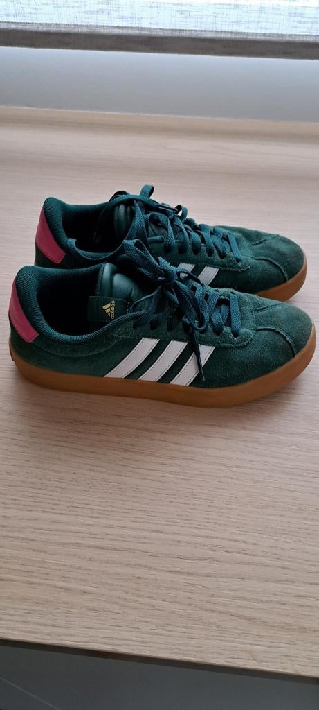 Adidas sneakers, Sport en Fitness, Loopsport en Atletiek, Ophalen, Adidas