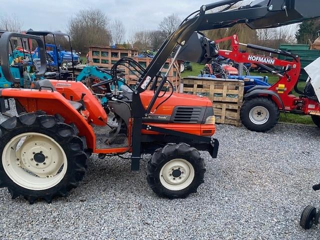 dikke kubota gl280 met voorlader 28pk, Ophalen