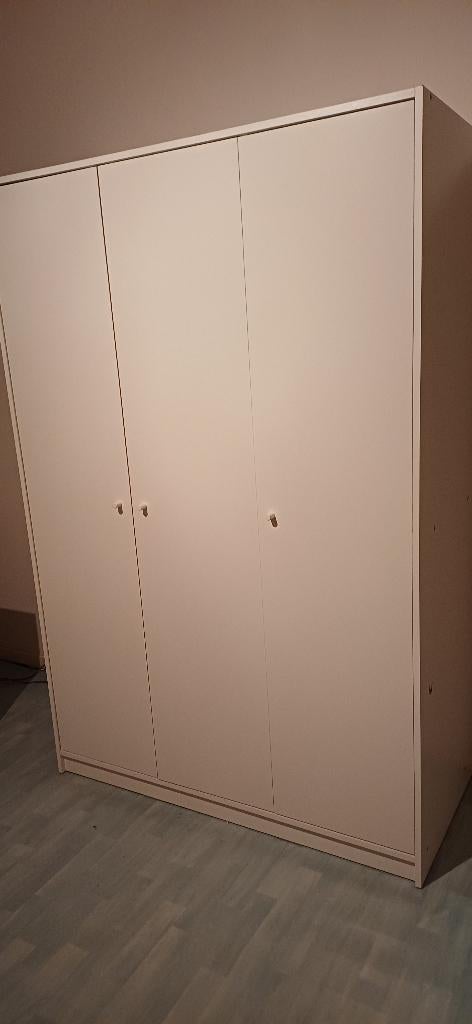 NIEUWSTAAT Kleerkast met 3 deuren merk KLEPPSTAD IKEA, Ophalen, Met deur(en), 50 tot 100 cm, Zo goed als nieuw