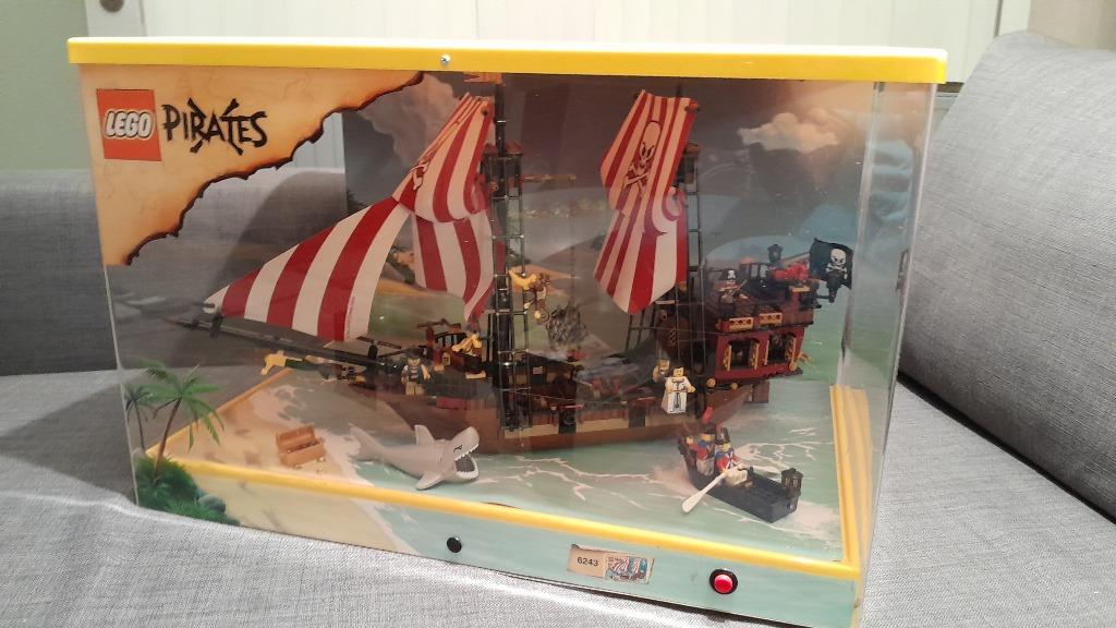 vitrine magasin LEGO bateau pirate, Enlèvement, Utilisé