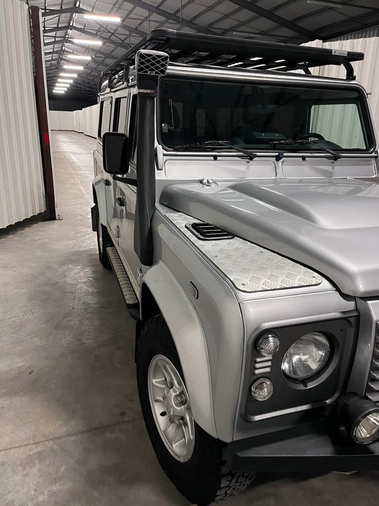 VERKOCHT - LR Defender 110 SE 2.2 2012 in zeer goede staat, Euro 5, Zwart, 4 cilinders, Leder
