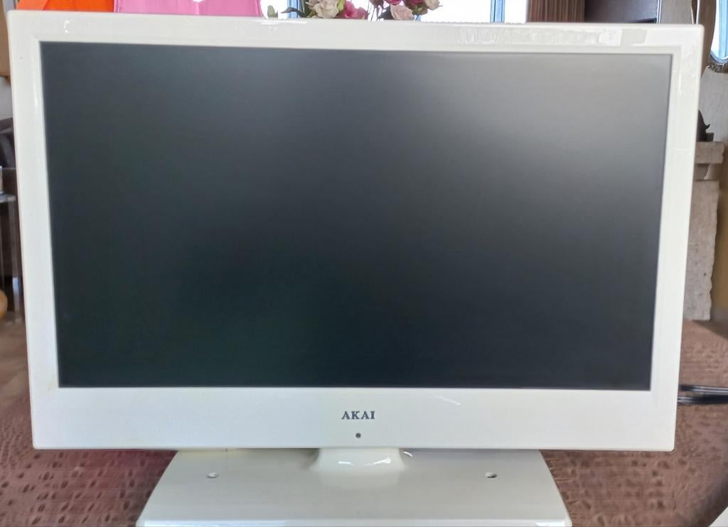 Tv en dvd speler 12 volt en 220 volt, Audio, Tv en Foto, Televisies, Ophalen, Zo goed als nieuw